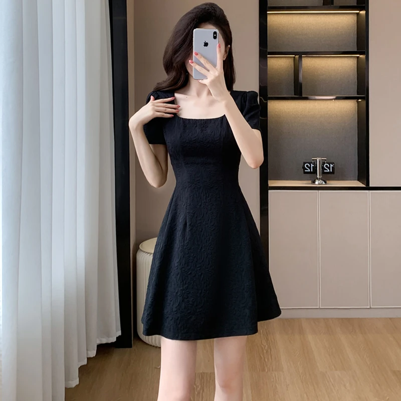 高贵上档次女装夏季黑色方领连衣裙气质高级感赫本风轻奢高端裙子