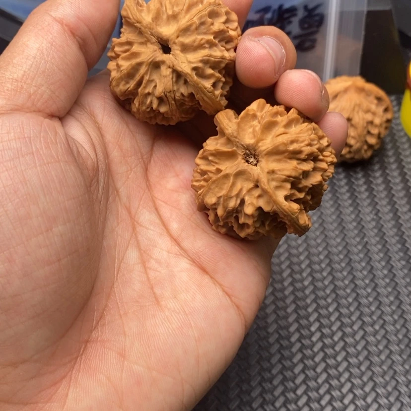 【闪购商品】文玩核桃吊坠老*