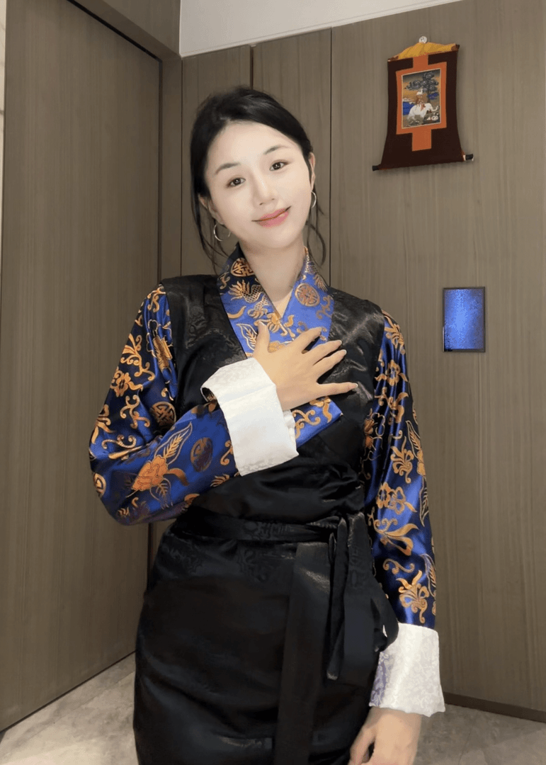 520· 感恩回馈价 “气质西藏服”