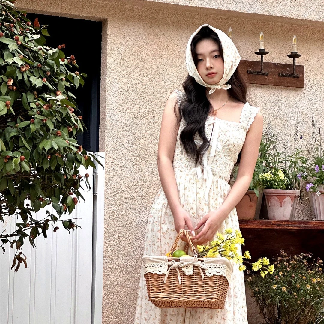 下蛋喵2025新款蝴蝶结绑带吊带显瘦少女碎花打揽甜美吊带长裙