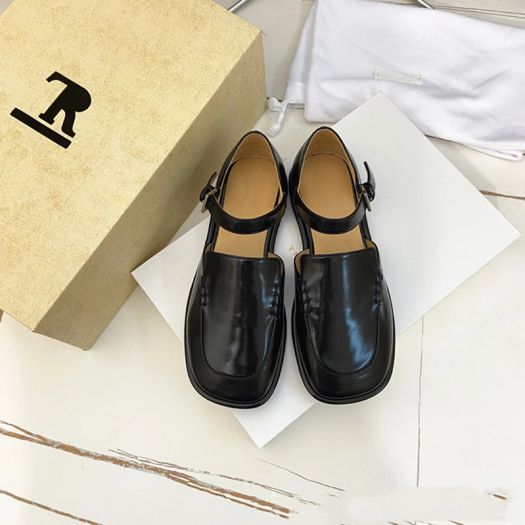 23S03新款英伦风平底圆头一字扣带复古玛丽珍单鞋女潮