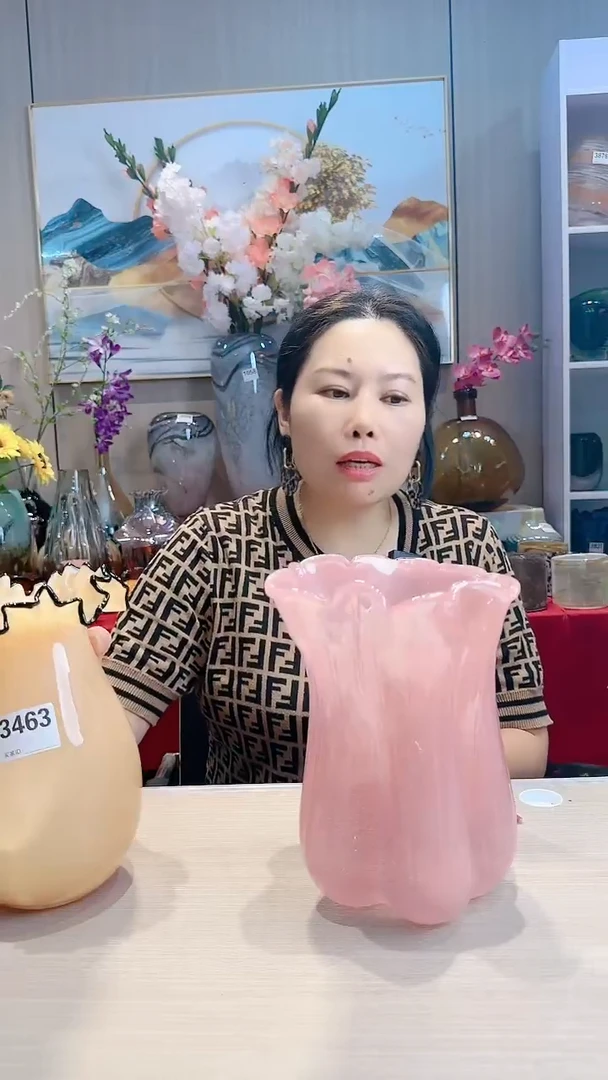【闪购商品】微粉色瑕琉璃花瓶