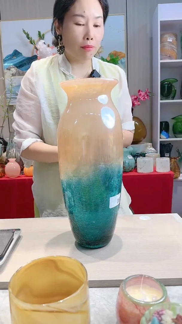 【闪购商品】(瑕疵品）瓶底不稳琉璃花瓶