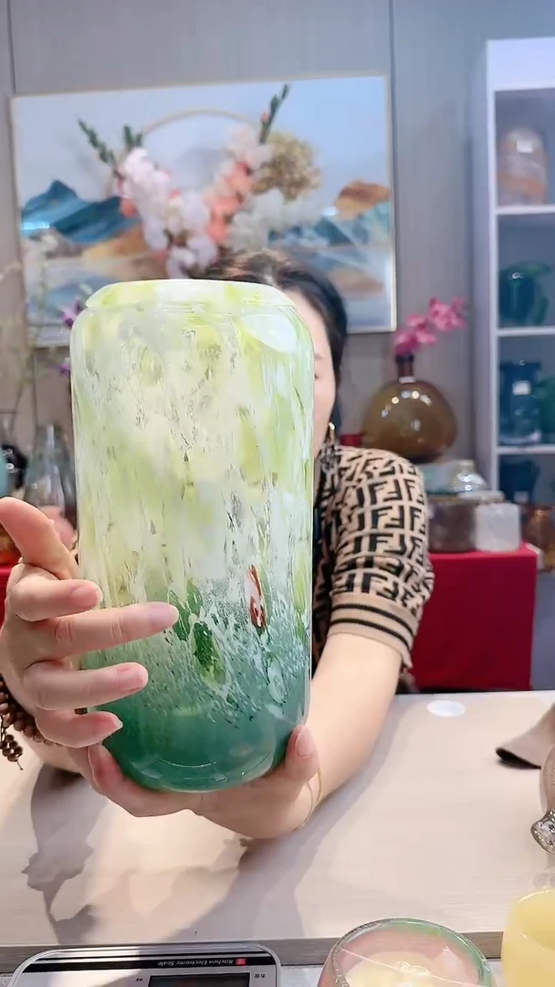 【闪购商品】微瑕琉璃花瓶（中号）