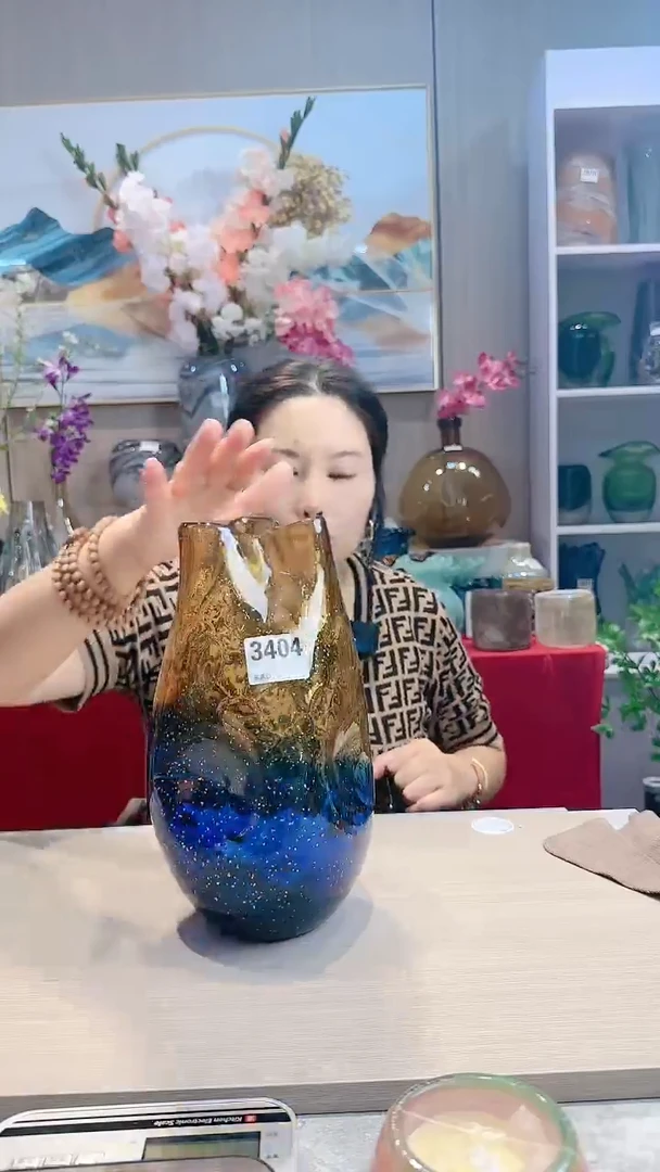 【闪购商品】微瑕琉璃花瓶(中号)
