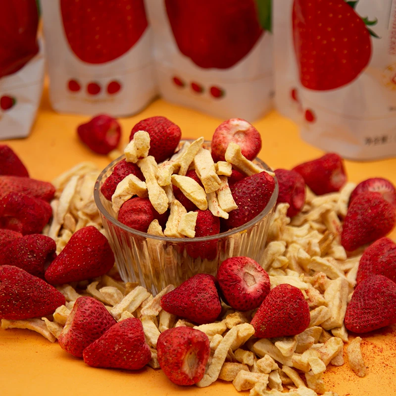 追剧解馋休闲健康零食冻干草莓苹果香甜美味酥脆烘焙原料好吃