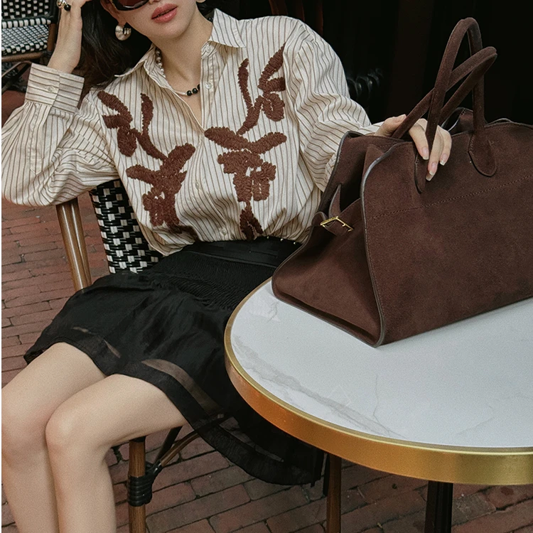 TOPCLOSET早秋氛围 法式复古重工立体花卉盘绣棕色条纹衬衫