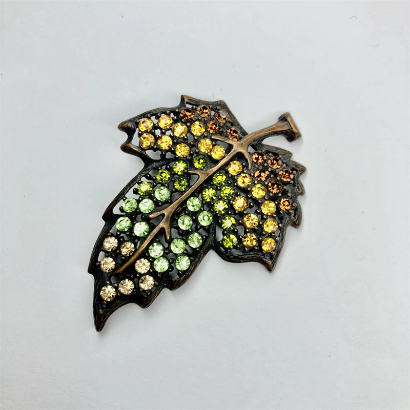 合金胸针 joan rivers枫叶胸针1-11【2061121-008】