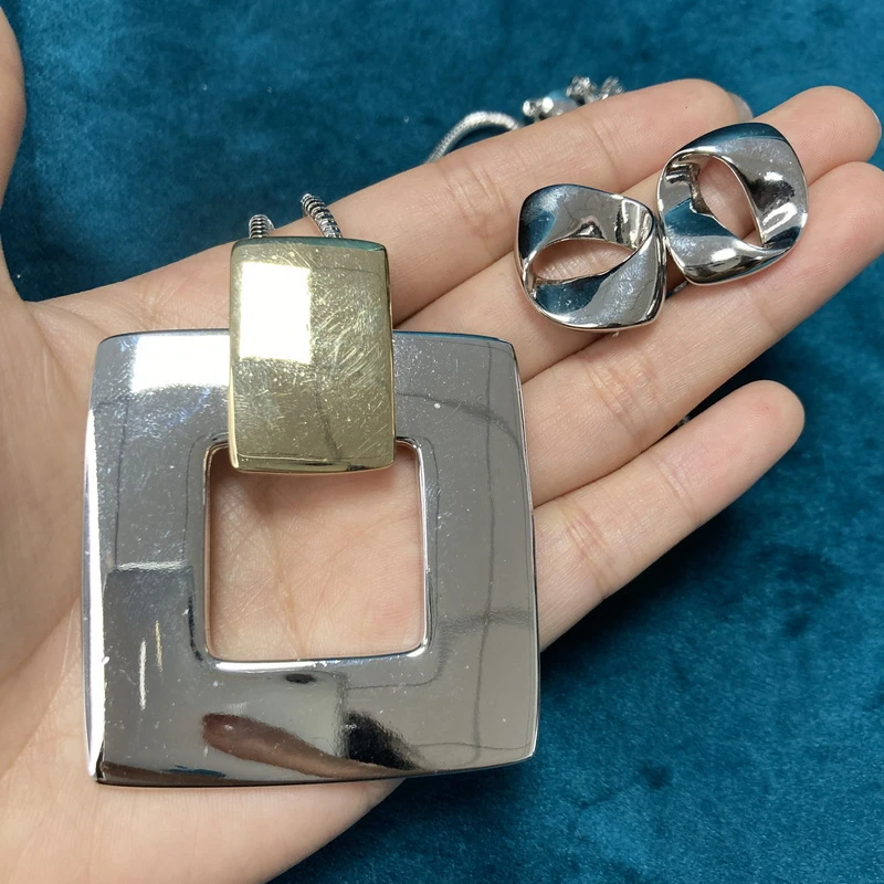 LR项链耳环套装【405034-126】