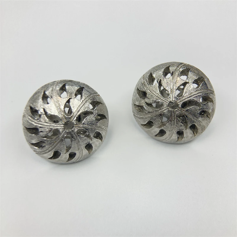 合金耳饰 trifari皇冠镂空银色花球耳环1-1【2061204-063】