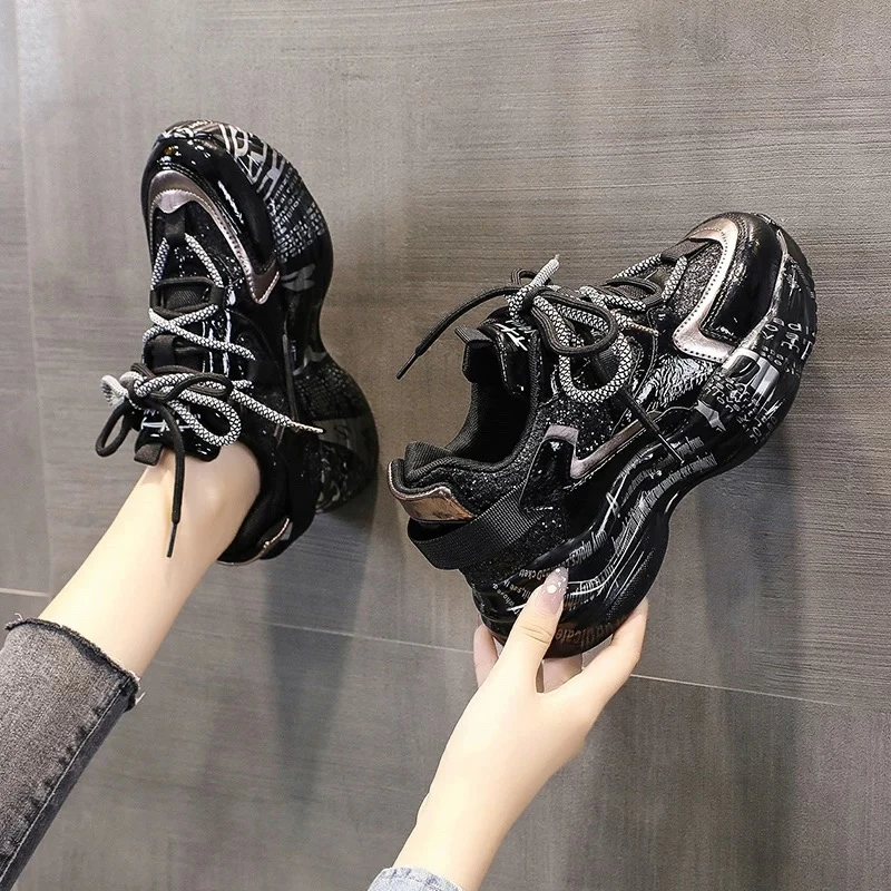 今年流行老爹鞋女款2024新款春秋黑色爆款鞋子女鞋欧货休闲运动鞋