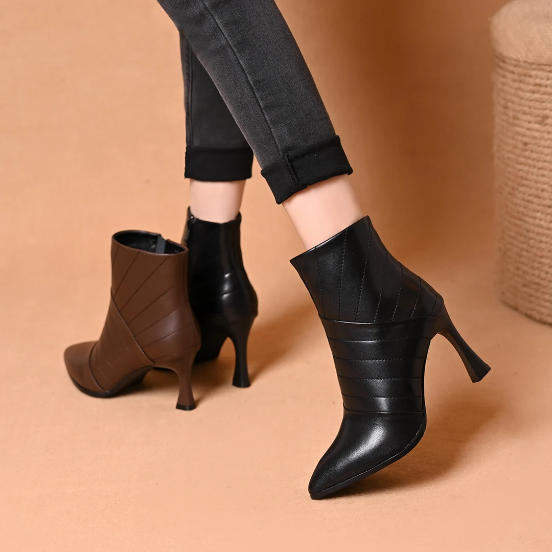 2025秋冬新款时装靴短靴时尚高跟显瘦尖头气质女鞋短靴女百搭靴子