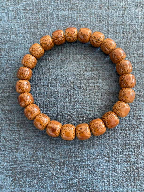 8.0桃核 无露眼 无开裂