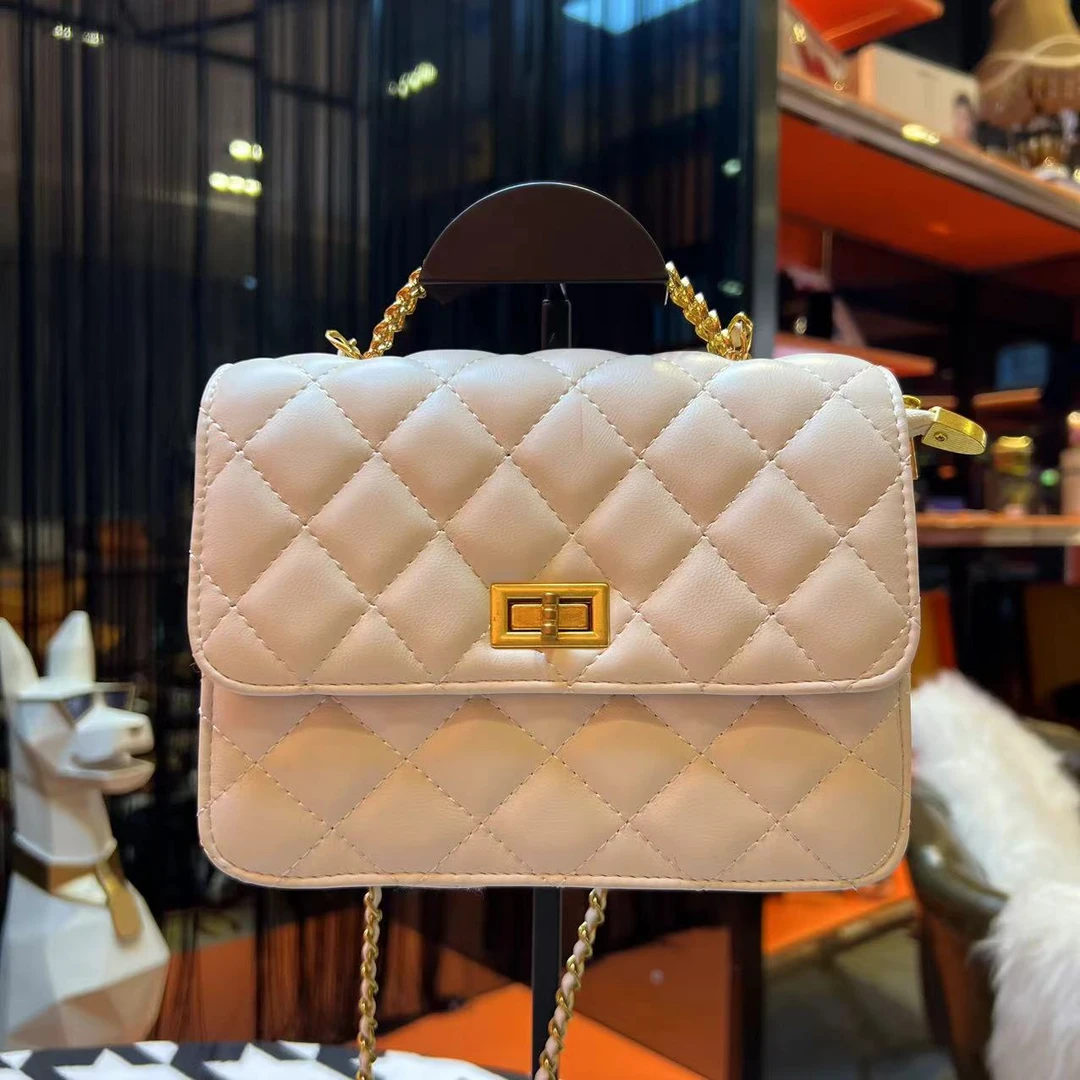 刘晶晶专属2024白色菱格斜挎包 aa