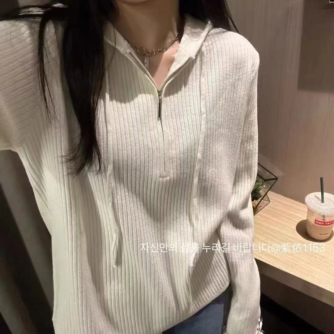 8606款，连帽针织套头针织毛衣