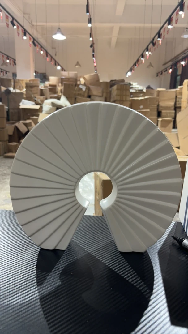 443白色扇形摆件高端饰品 破损联系客服