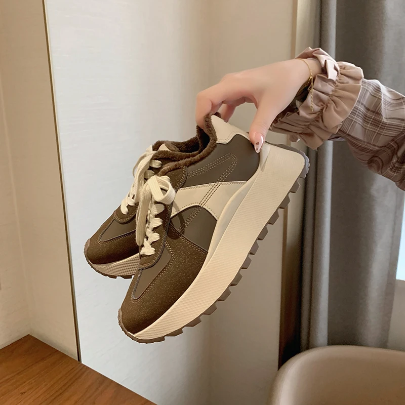 ins韩版新款加绒老爹鞋女2024冬季学生跑步运动厚底休闲时尚百搭