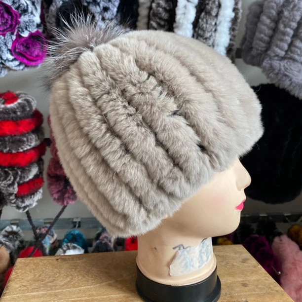 秋冬獭兔毛毛球护耳帽加密编织时尚百搭女士韩版网红加密毛球帽