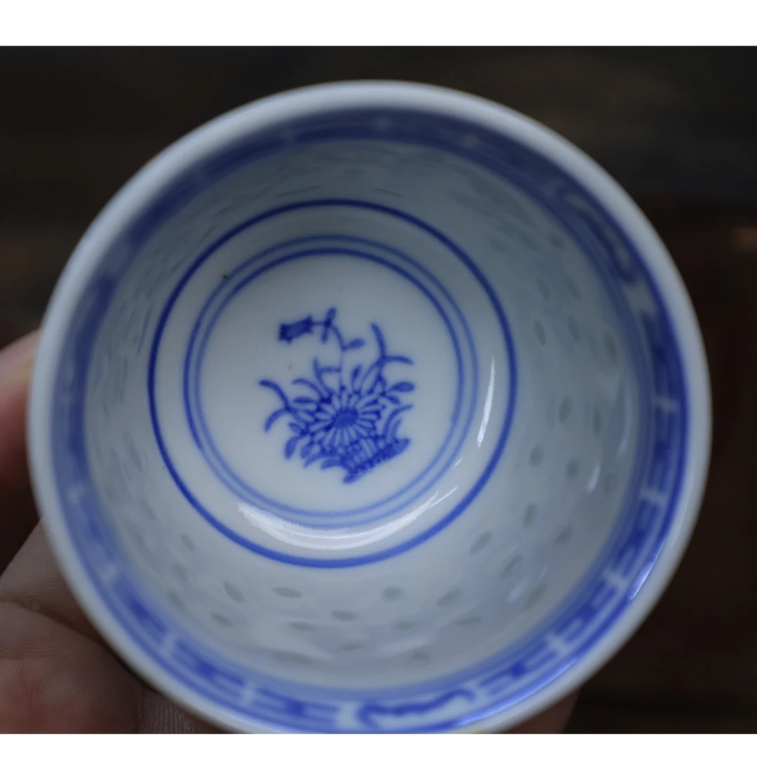 日本回流中古瓷器  景德镇青花玲珑杯  80毫升  釉水肥厚胎体通透