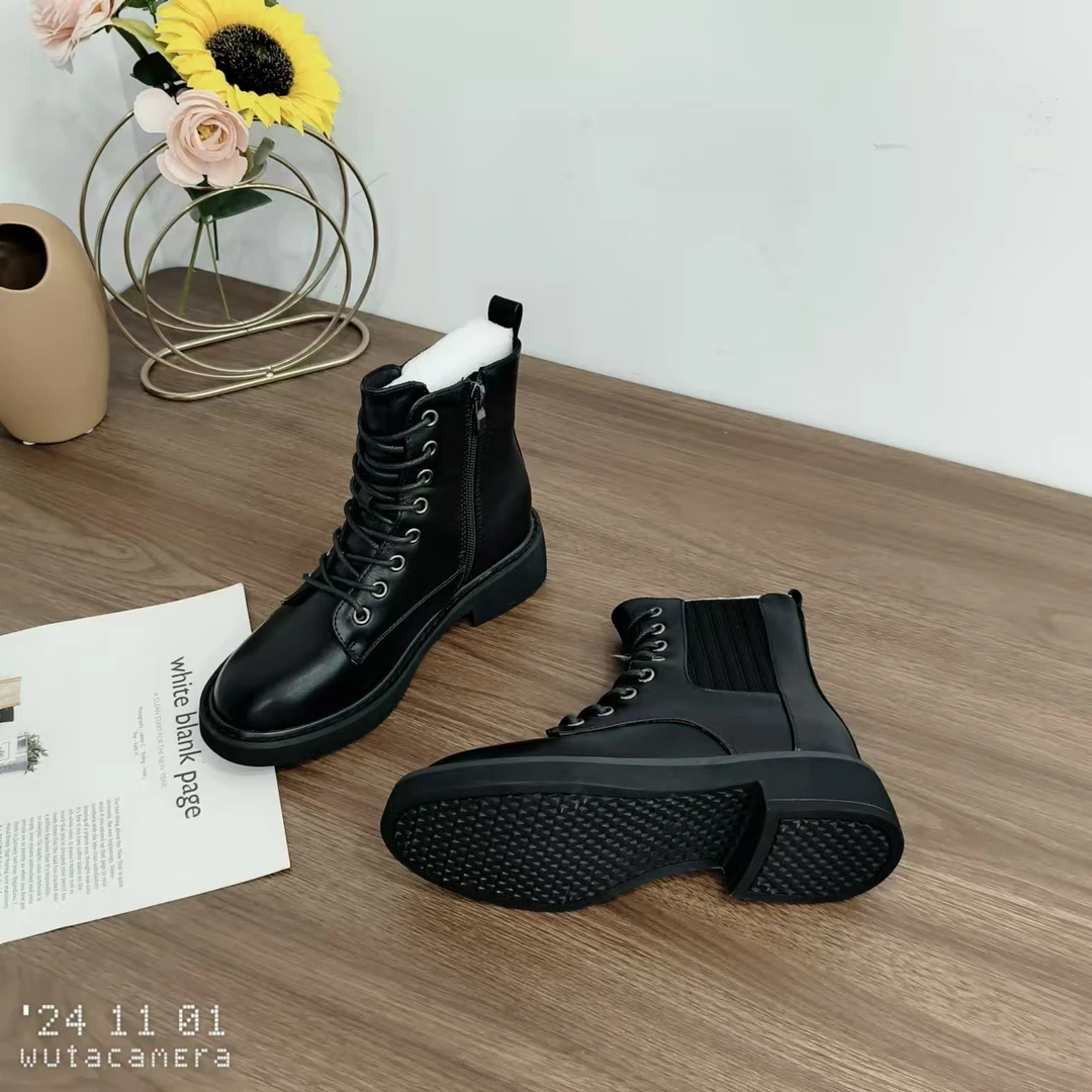 新款时尚百搭圆头系带休闲厚底马丁靴系带平底A19017