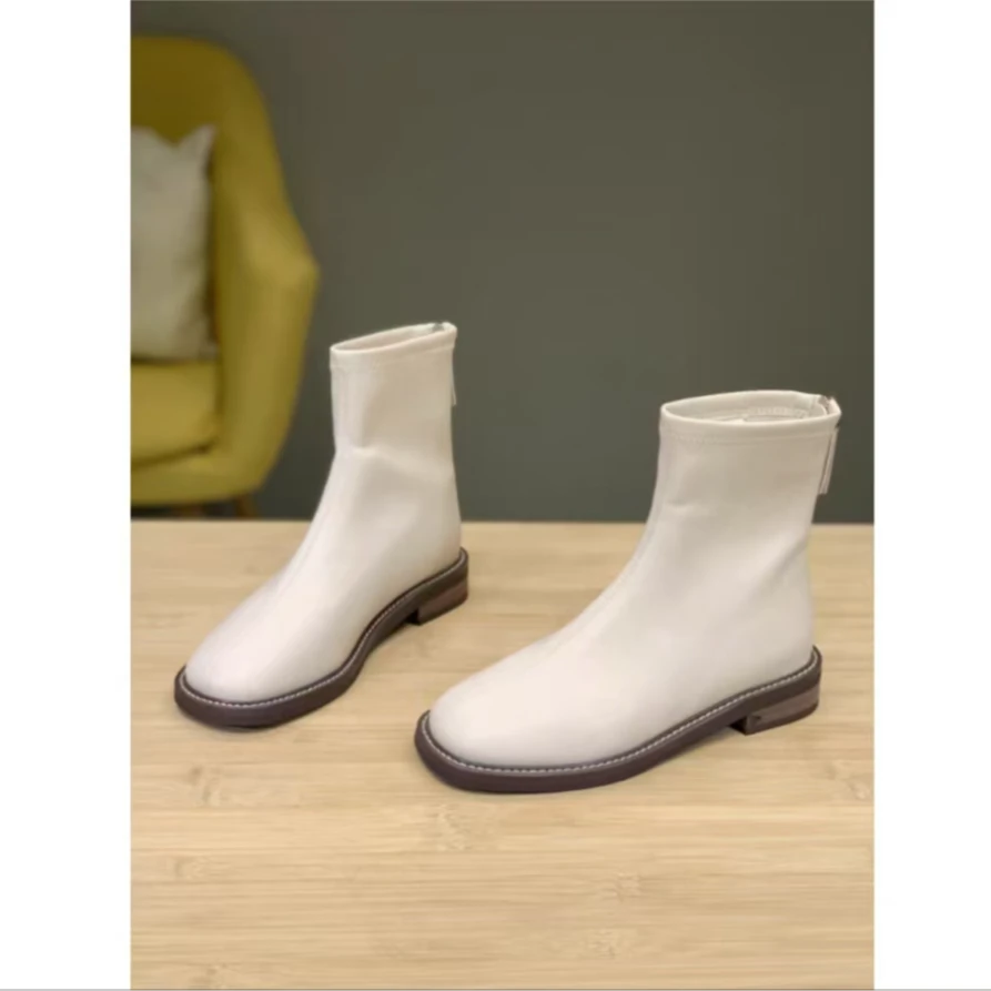 新款时尚秋靴子女时尚圆头平底短靴四季款21551