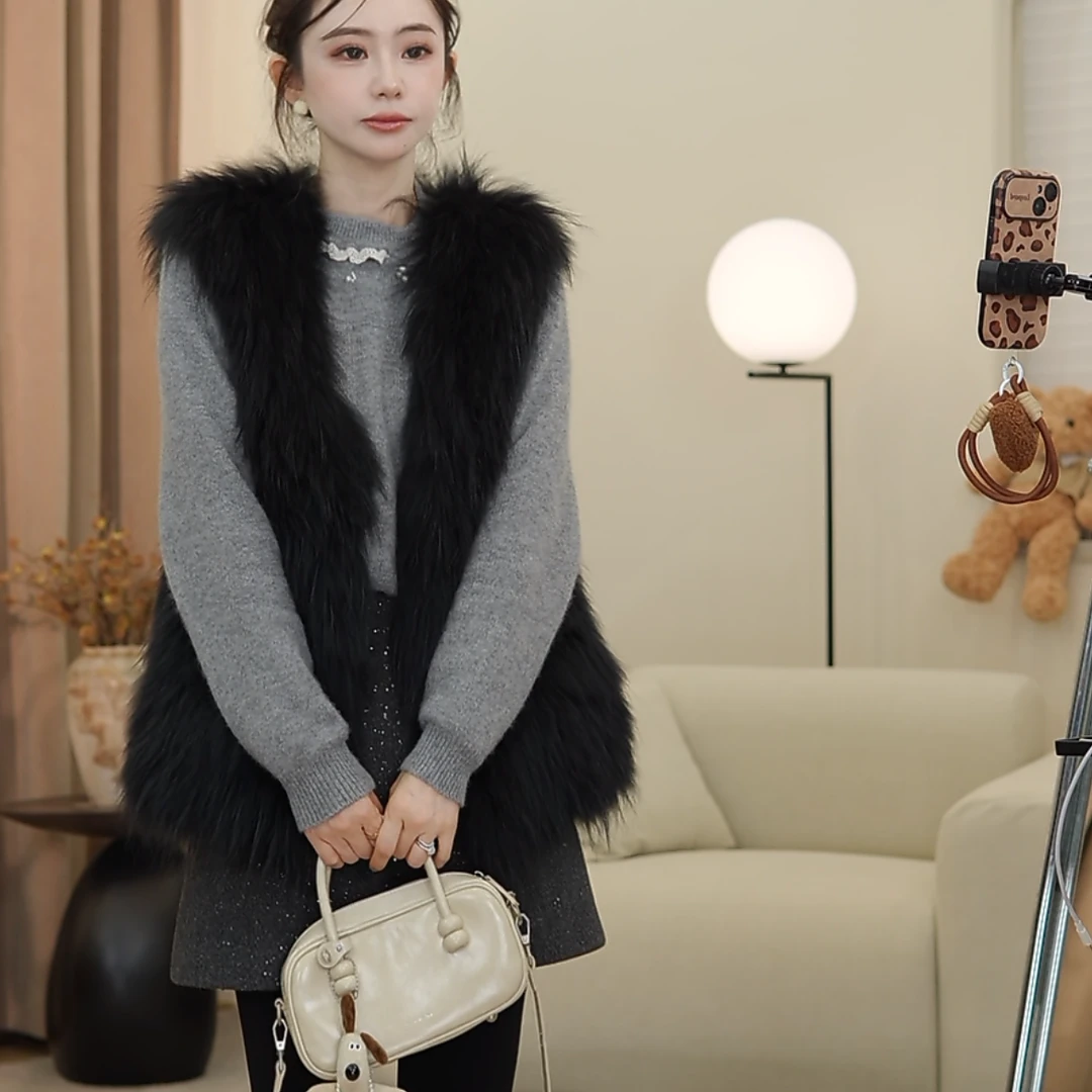 YX四 MJ201104新款草草毛毛马甲气质百搭时尚