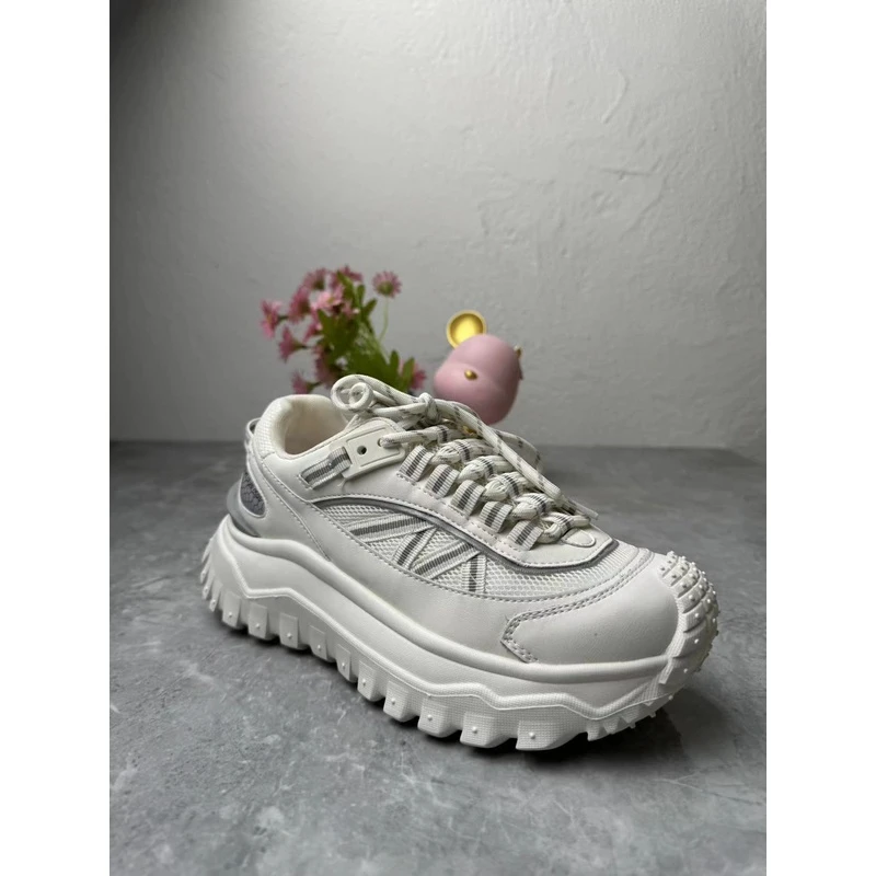 06062     - -新款时尚休闲女老爹鞋