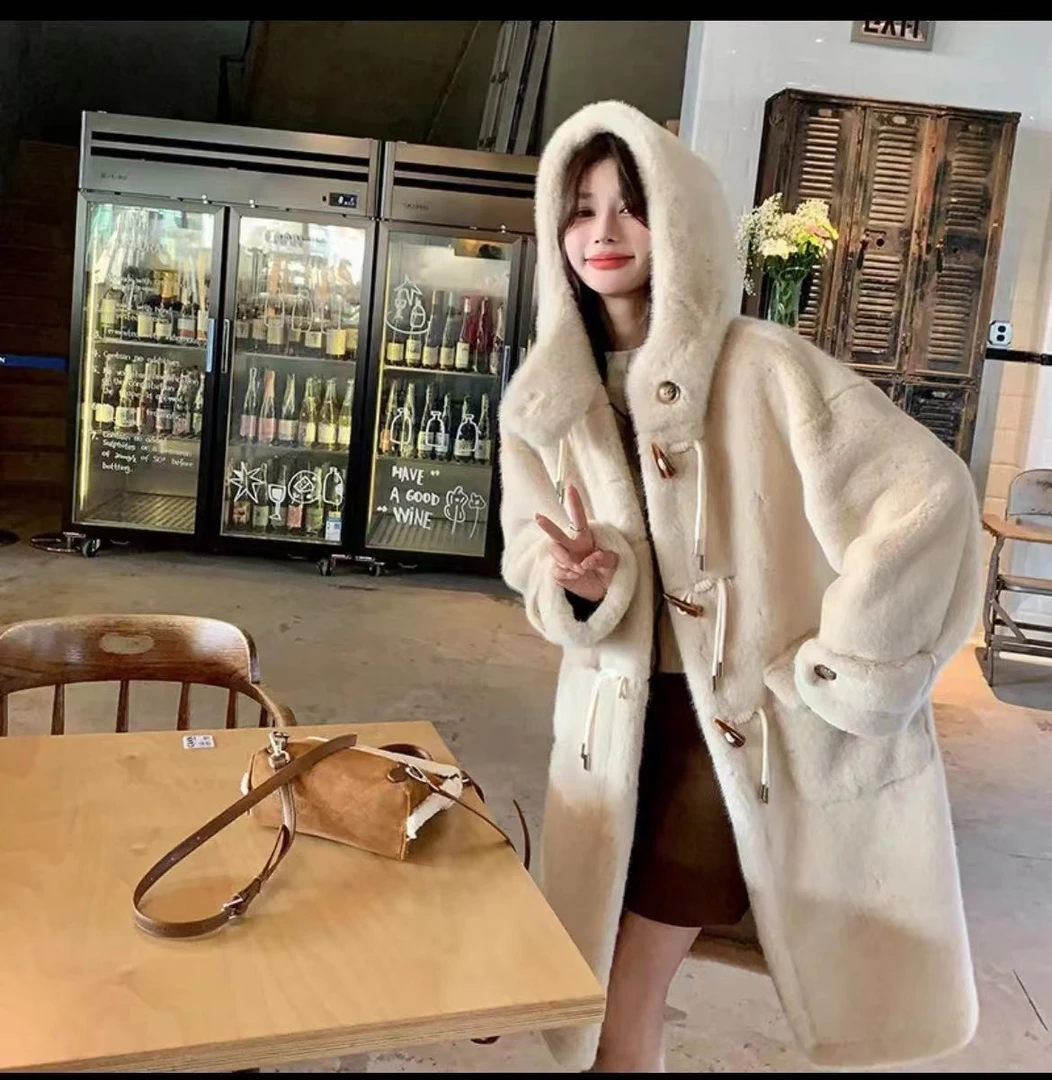 【女王专属】曦瑶de牛角扣款时尚欧货外套