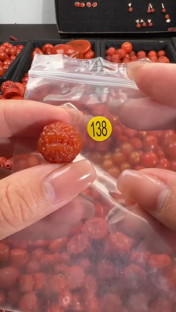【闪购商品】南红玛瑙颈饰未镶嵌1