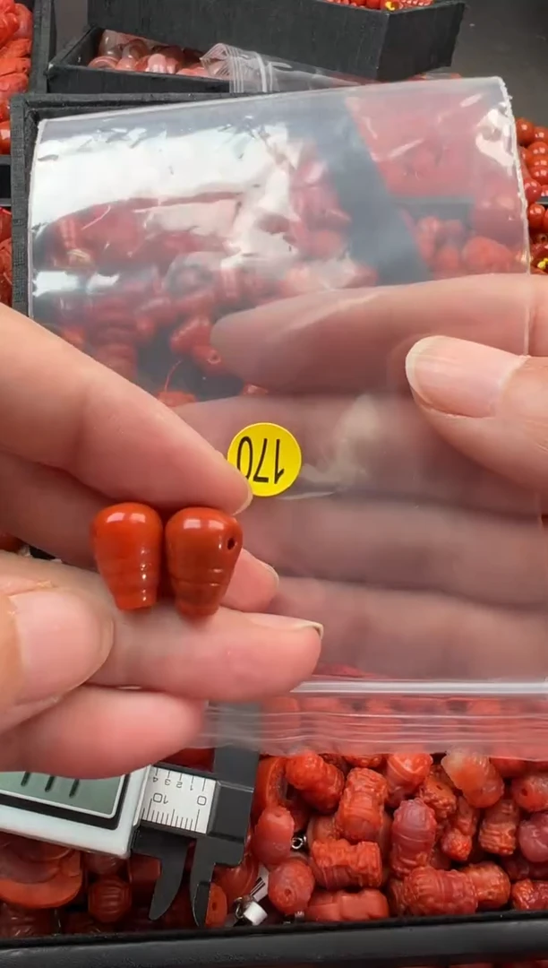 【闪购商品】南红玛瑙颈饰未镶嵌1