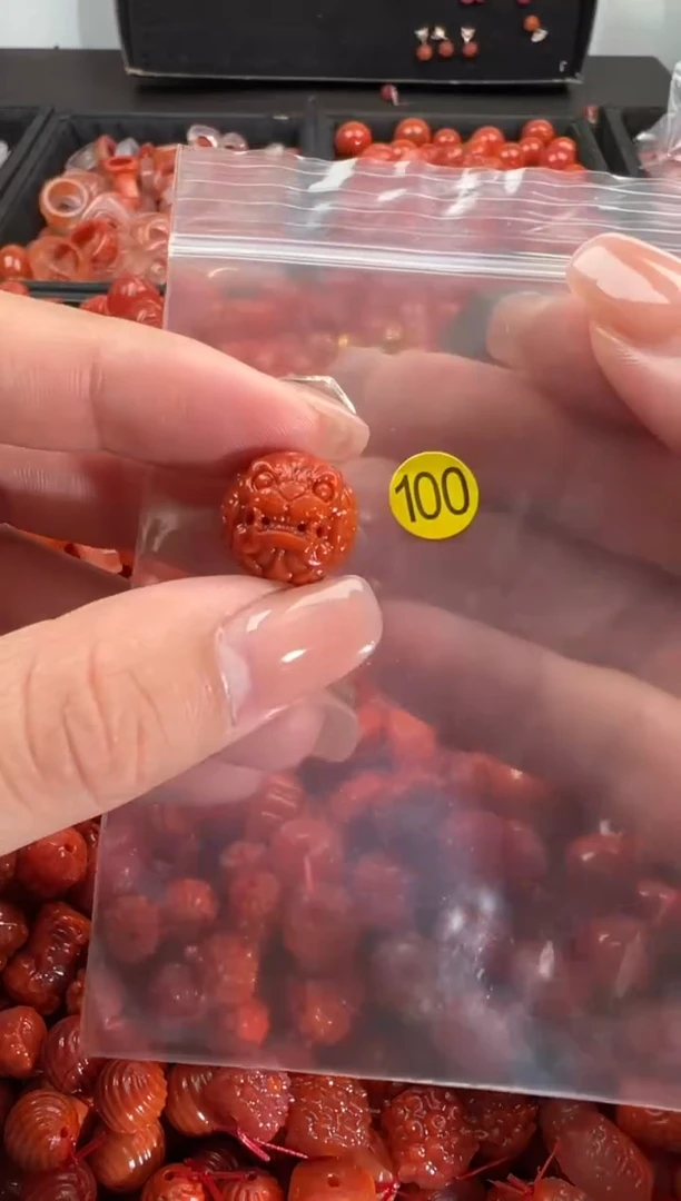 【闪购商品】南红玛瑙颈饰未镶嵌1