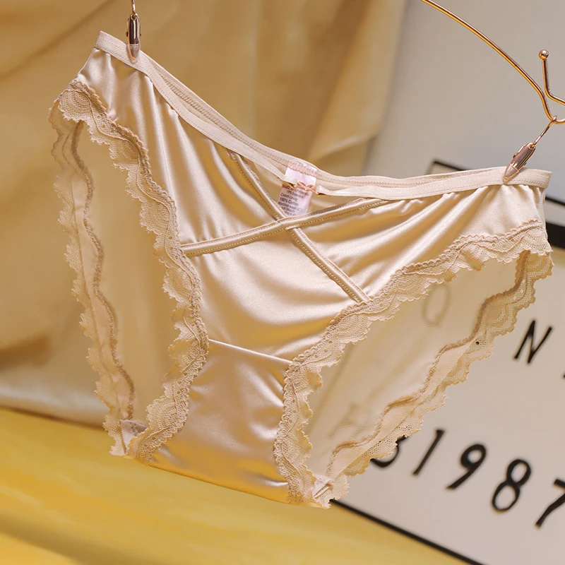 内裤女性感纯欲风裸感冰丝无痕低腰薄款三角裤纯色舒适透气裤头