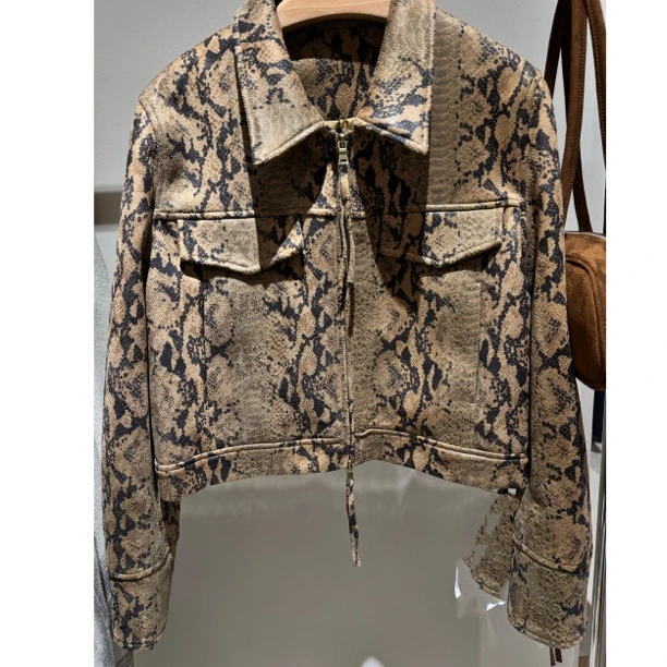 高奢定单龙鳞纹夹克潮牌店订单两千➕高级感的垫肩高级感封神外套