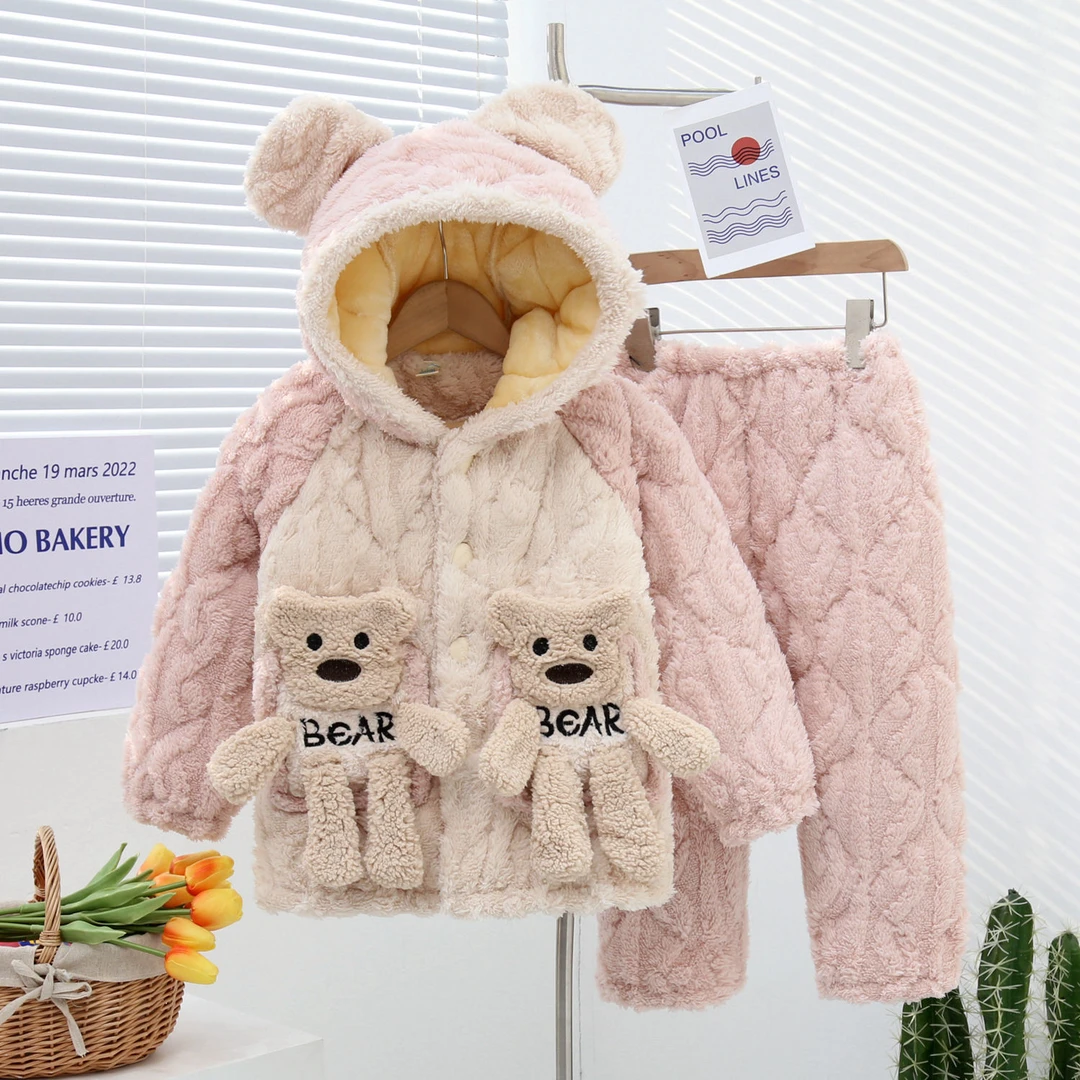 睡衣中长款三层夹棉男女孩宝宝珊瑚绒套装儿童法兰绒冬季加厚带帽