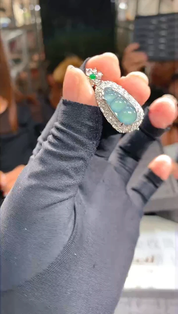【闪购商品】定制翡翠合金4 定制翡翠-多样性发货(发其一)