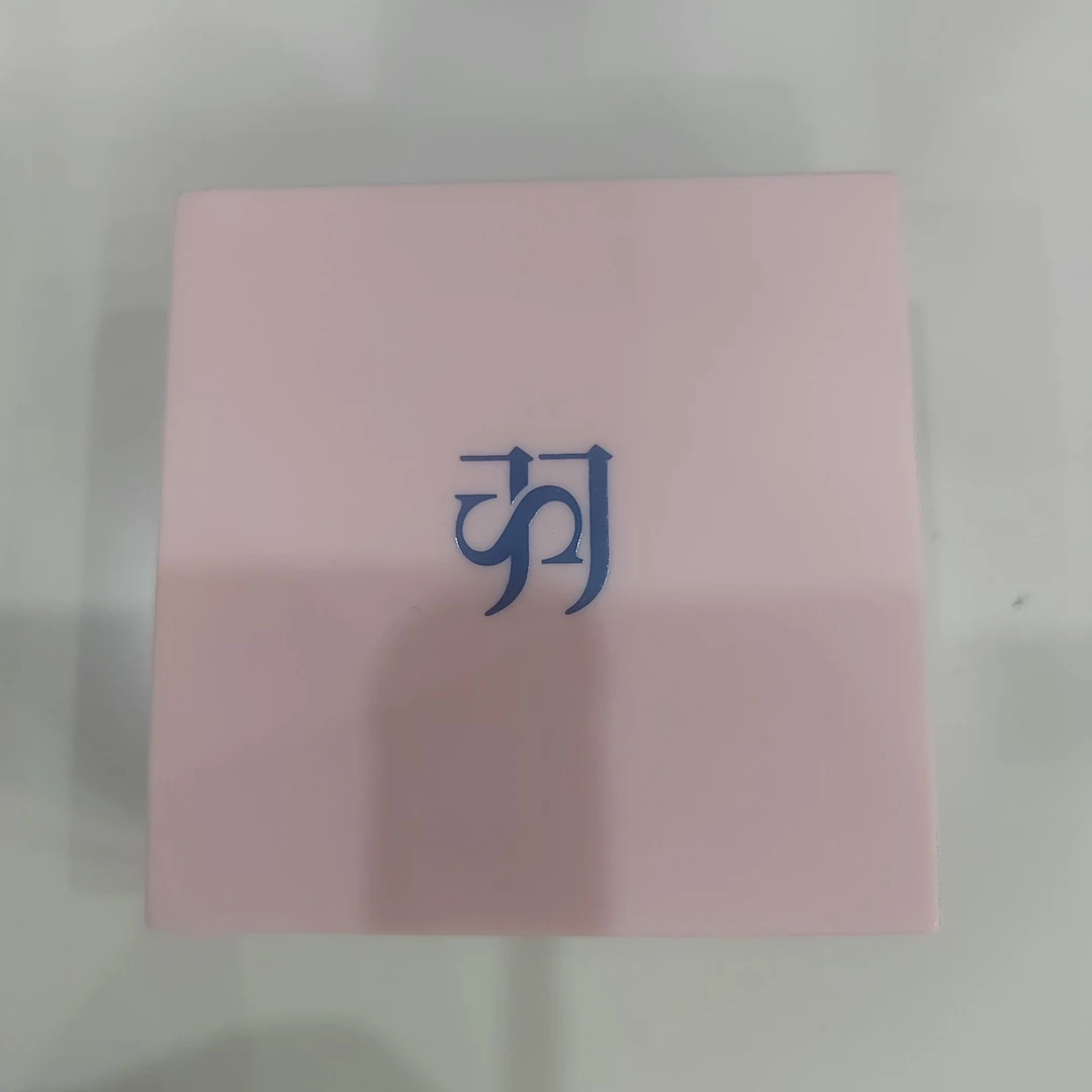 水 凝 清 透散粉持久