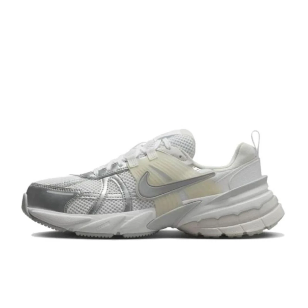 NIKE耐克女子W NIKE V2K RUN时尚潮流休闲鞋FD0736-104