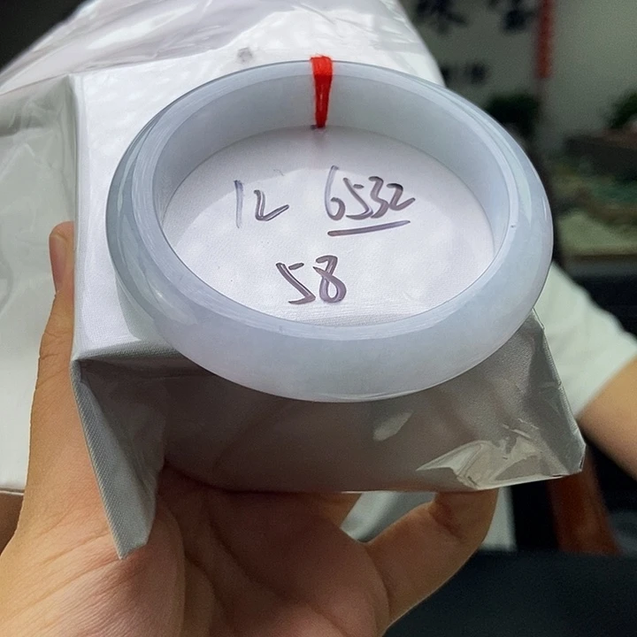 翡翠手镯未镶嵌拍一发一