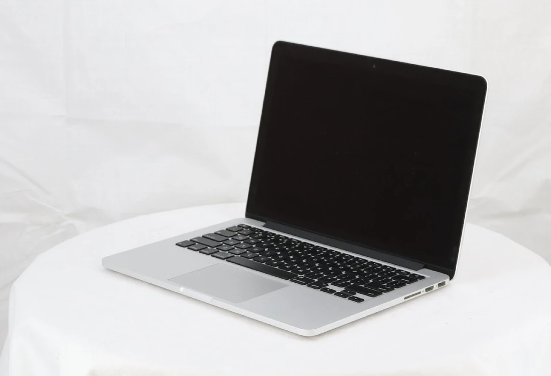 9新 Apple/苹果 MacBook Pro A1502 13.3英寸剪辑设计苹果笔记本