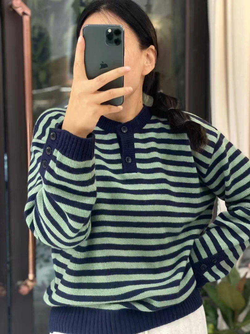 韩国东大门撞色条纹针织衫