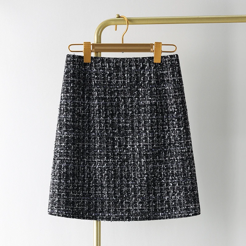 小香风半身裙女2024新款秋冬高腰显瘦A字裙格子包臀裙小个子短裙