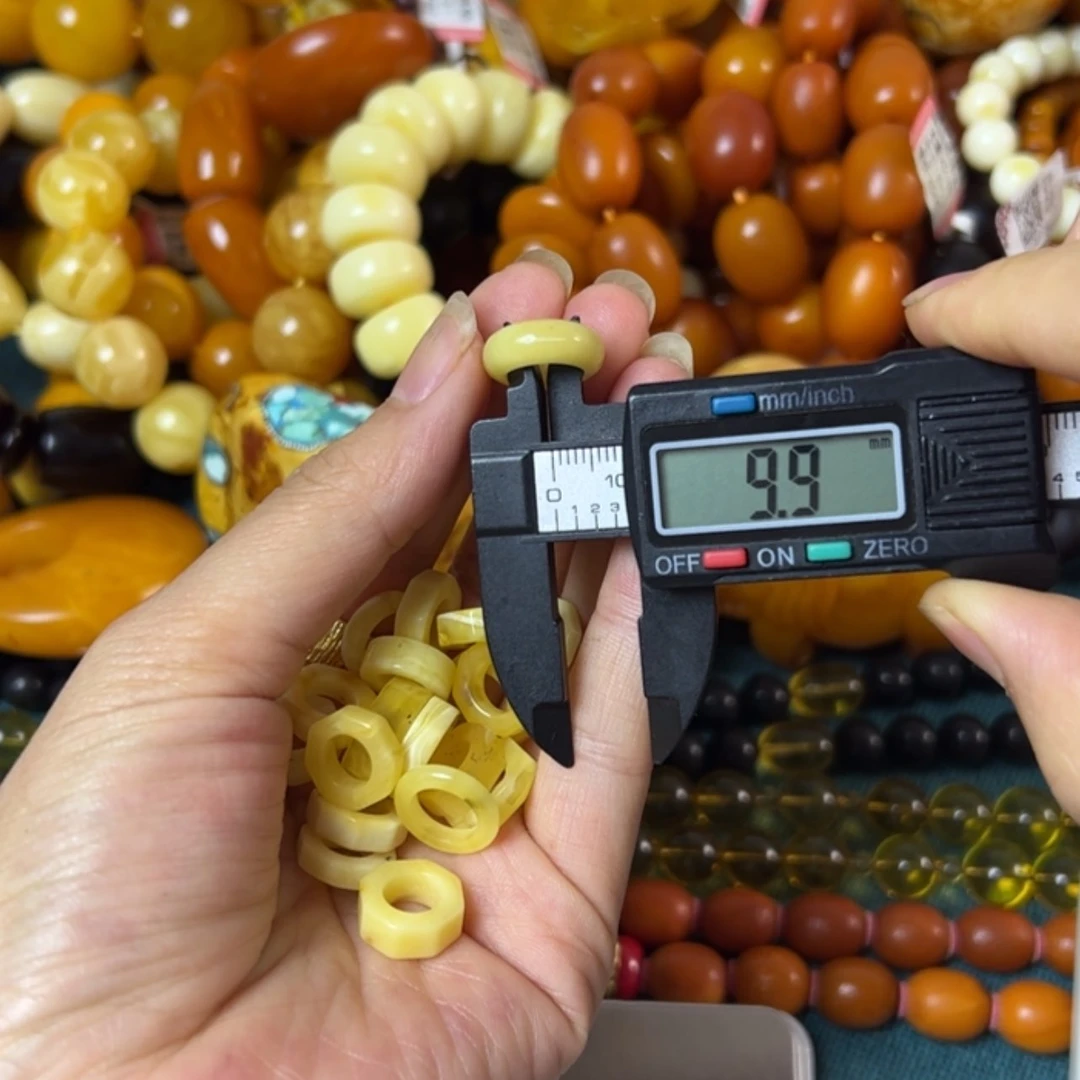 【闪购商品】琥珀裸石未镶嵌300