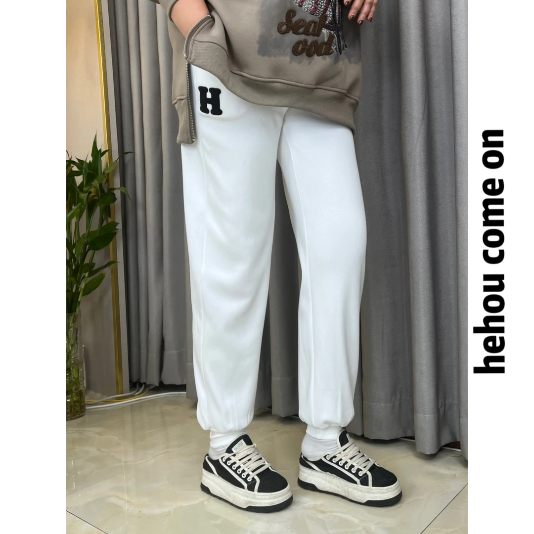 91520 和后品牌 冬季刺绣百搭束脚宽松加绒时尚潮流加厚休闲卫裤