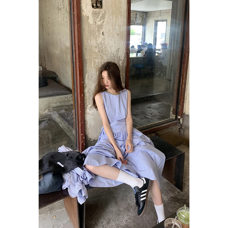 HelloooEat 韩版显瘦设计感背心连衣裙EM931