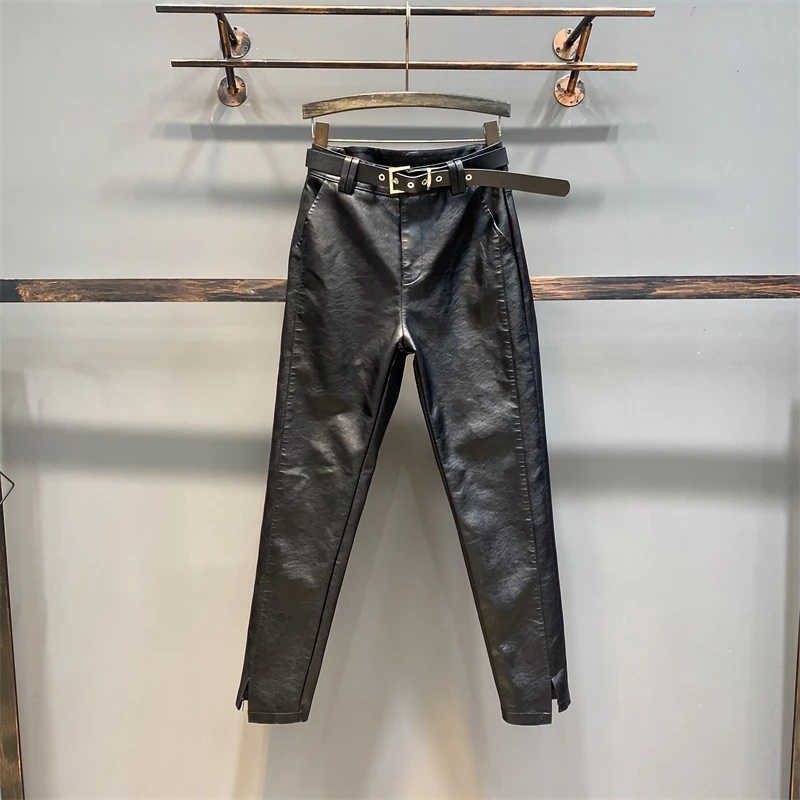 皮裤女秋冬2025年新款高腰宽松显瘦百搭气质PU皮开叉小脚直筒裤潮