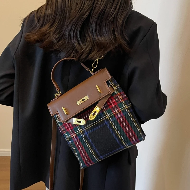 大容量撞色黑色格子双肩包包女2023新款高级感小众设计毛呢托特包