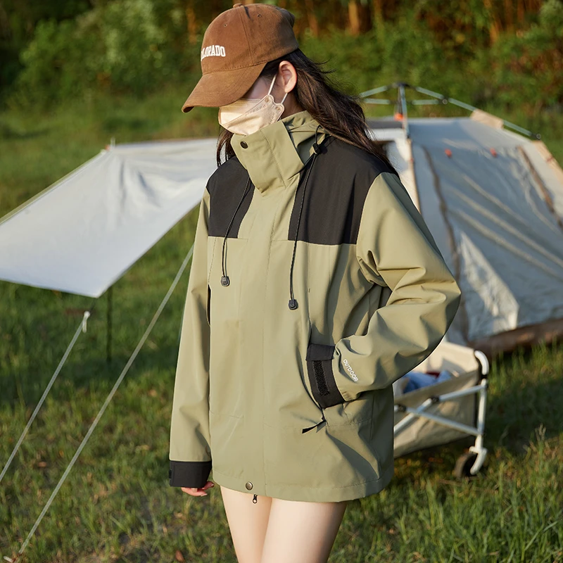 拼色冲锋衣外套男女2024秋冬季网红爆款防风防水户外登山情侣夹克