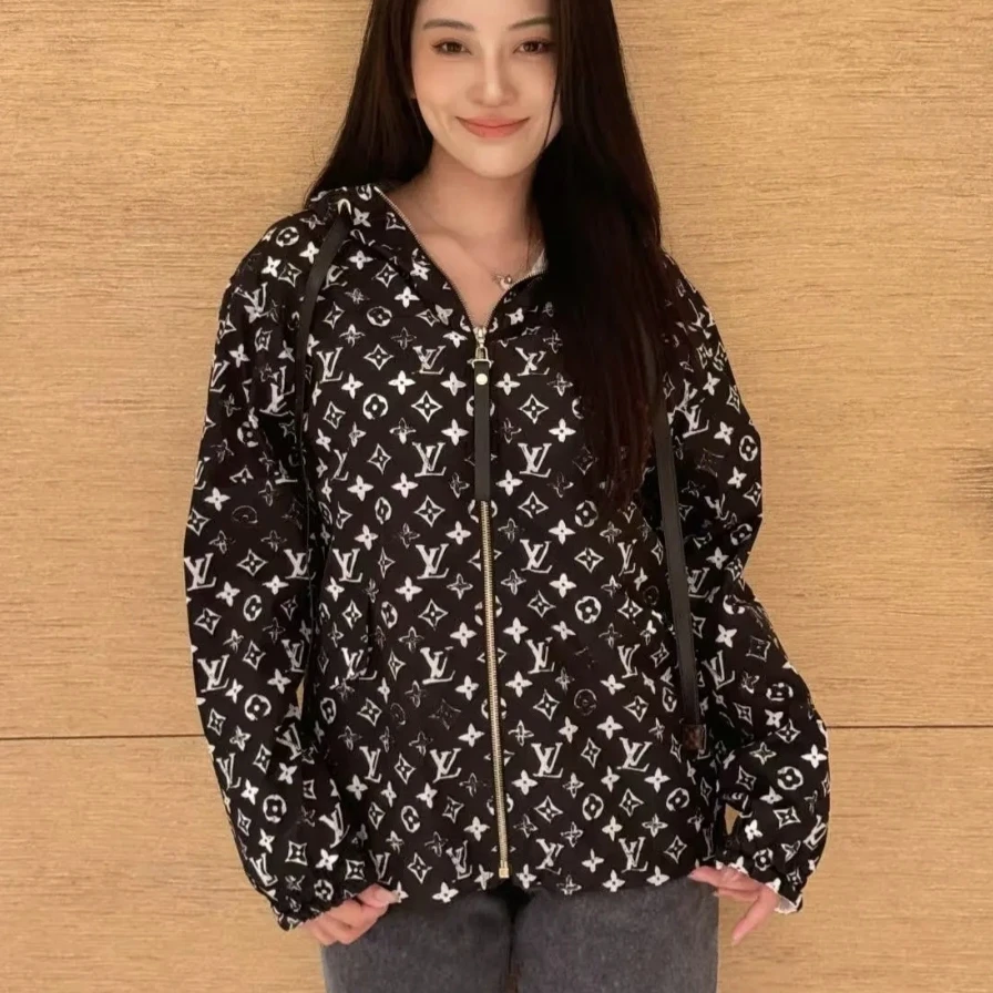 Louis Vuitton/路易威登/24ss满印老花冲锋衣 42码 99新 GM001550