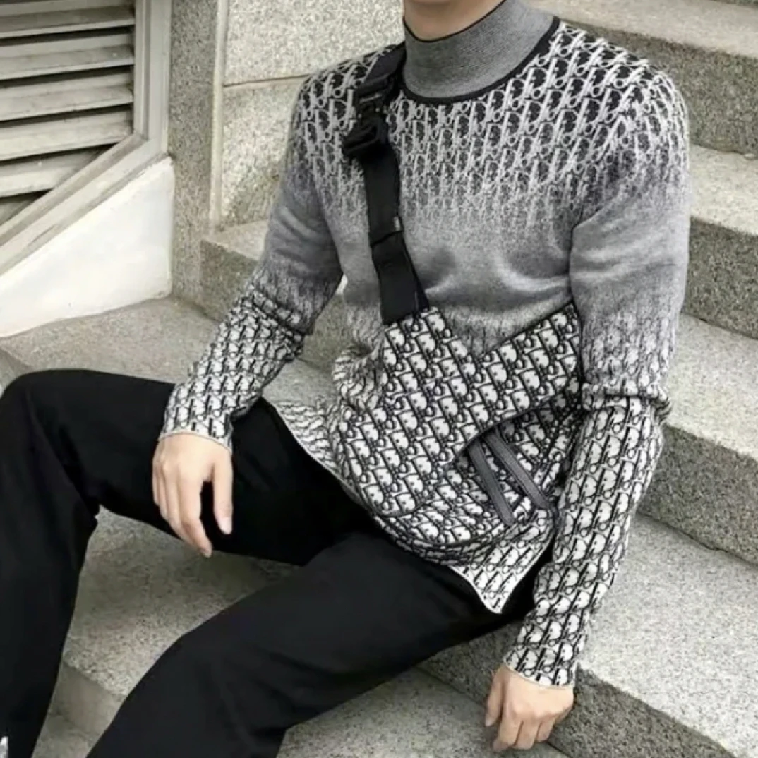 Dior/迪奥/满印老花中领羊绒毛衣 M码 99新 GM000987