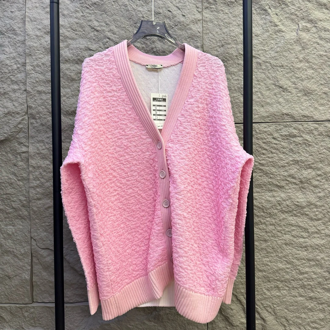 Fendi/芬迪/粉色泡泡纱开衫外套 38码 99新 GM000738